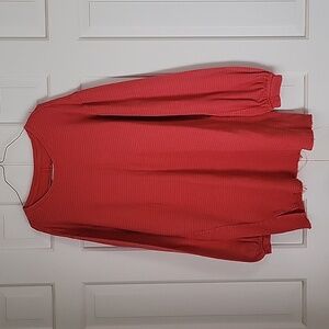 We The Free womens red textured raw hem distressed Long Sleeve top sz M Grunge